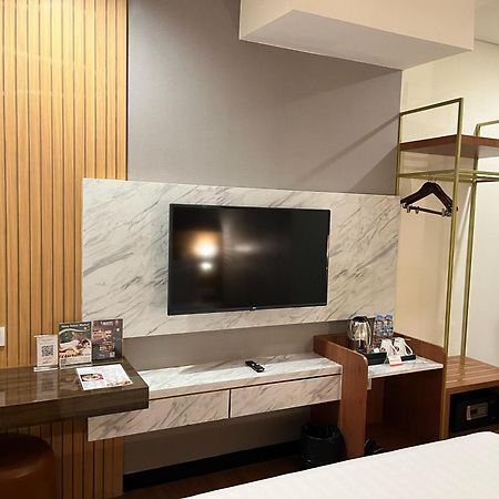 D'Primahotel Airport Jakarta Terminal 3 Wellness Center Tangerang Exterior foto