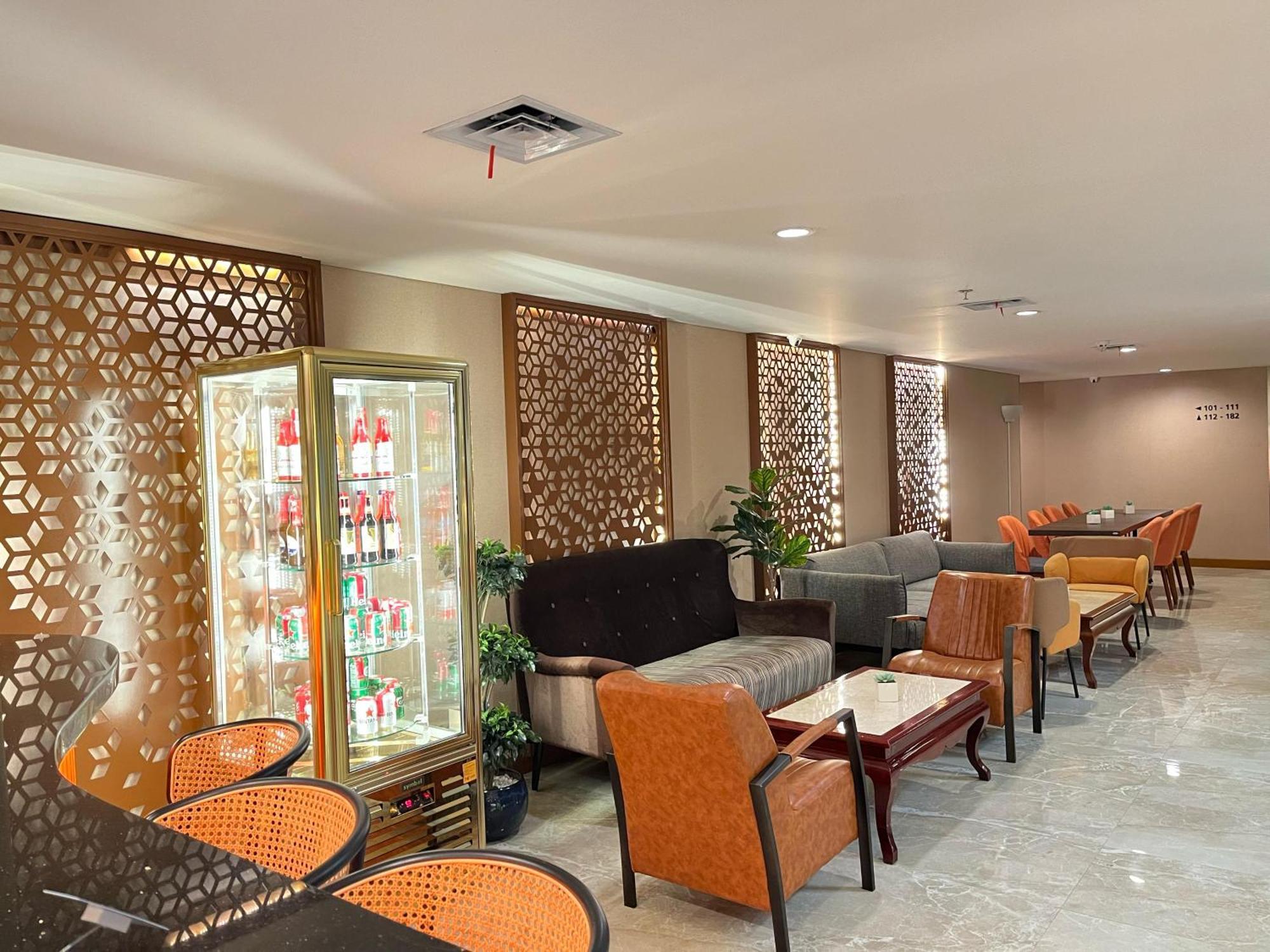 D'Primahotel Airport Jakarta Terminal 3 Wellness Center Tangerang Exterior foto